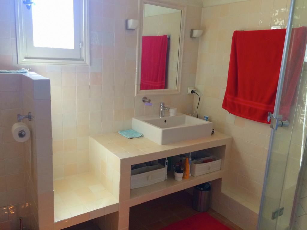 Lovely G Te With Private Pool Montagnac  Bagian luar foto