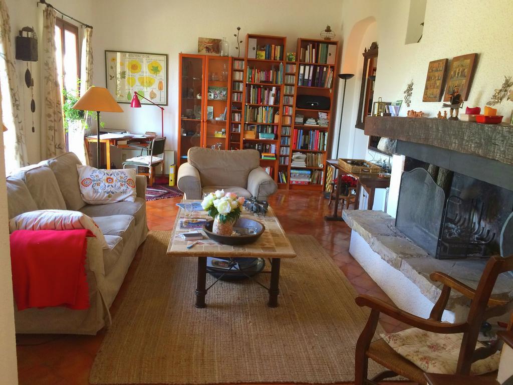 Lovely G Te With Private Pool Montagnac  Bagian luar foto